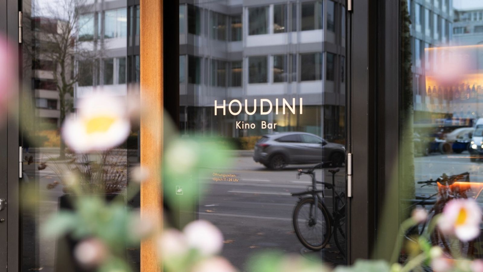 Houdini Kino/Bar, photo 2 of 6
