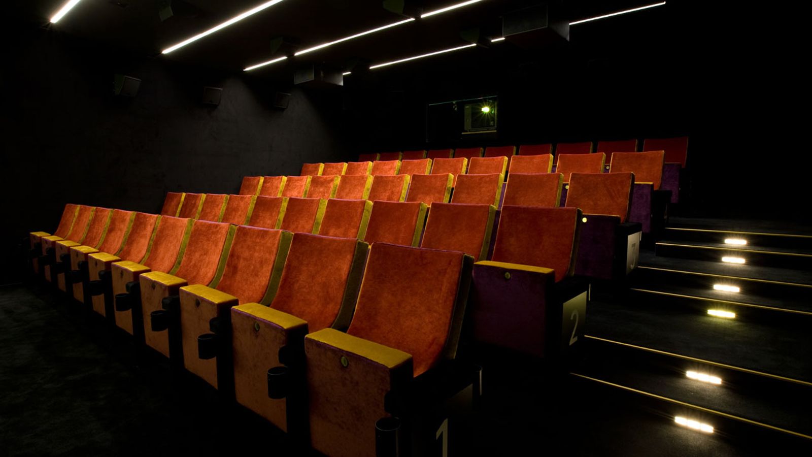 Houdini Kino/Bar, photo 3 of 6